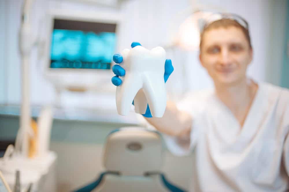 NonSurgical Wisdom Tooth Extraction Recovery Information You Need